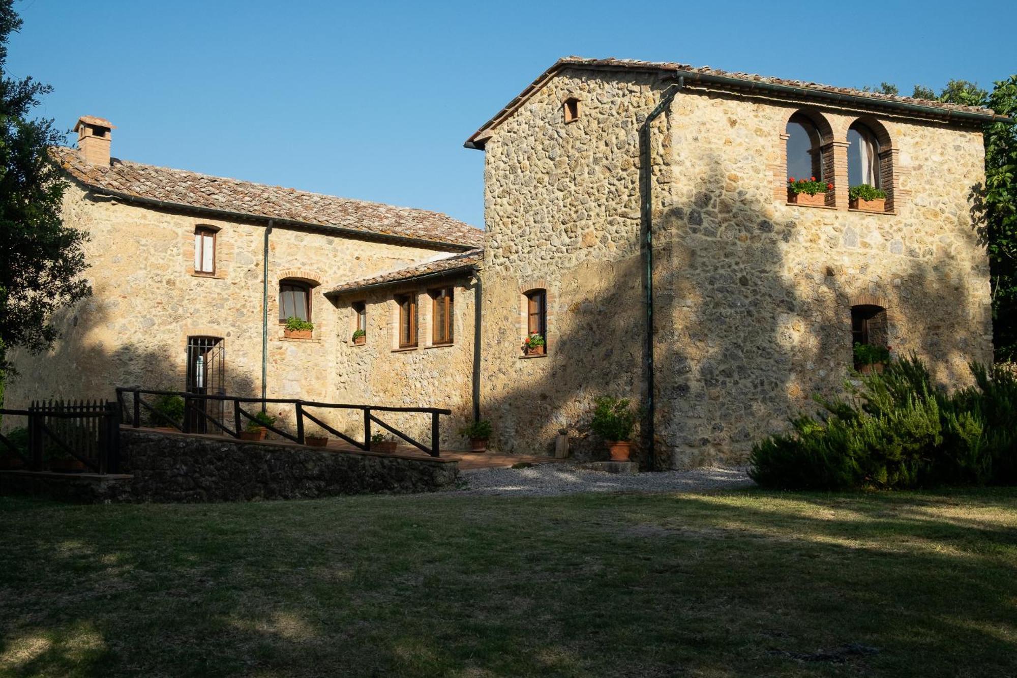 Colli Di Travale Farm stay *